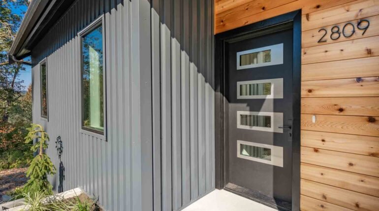 Metal siding with wood. Metal siding installation tips